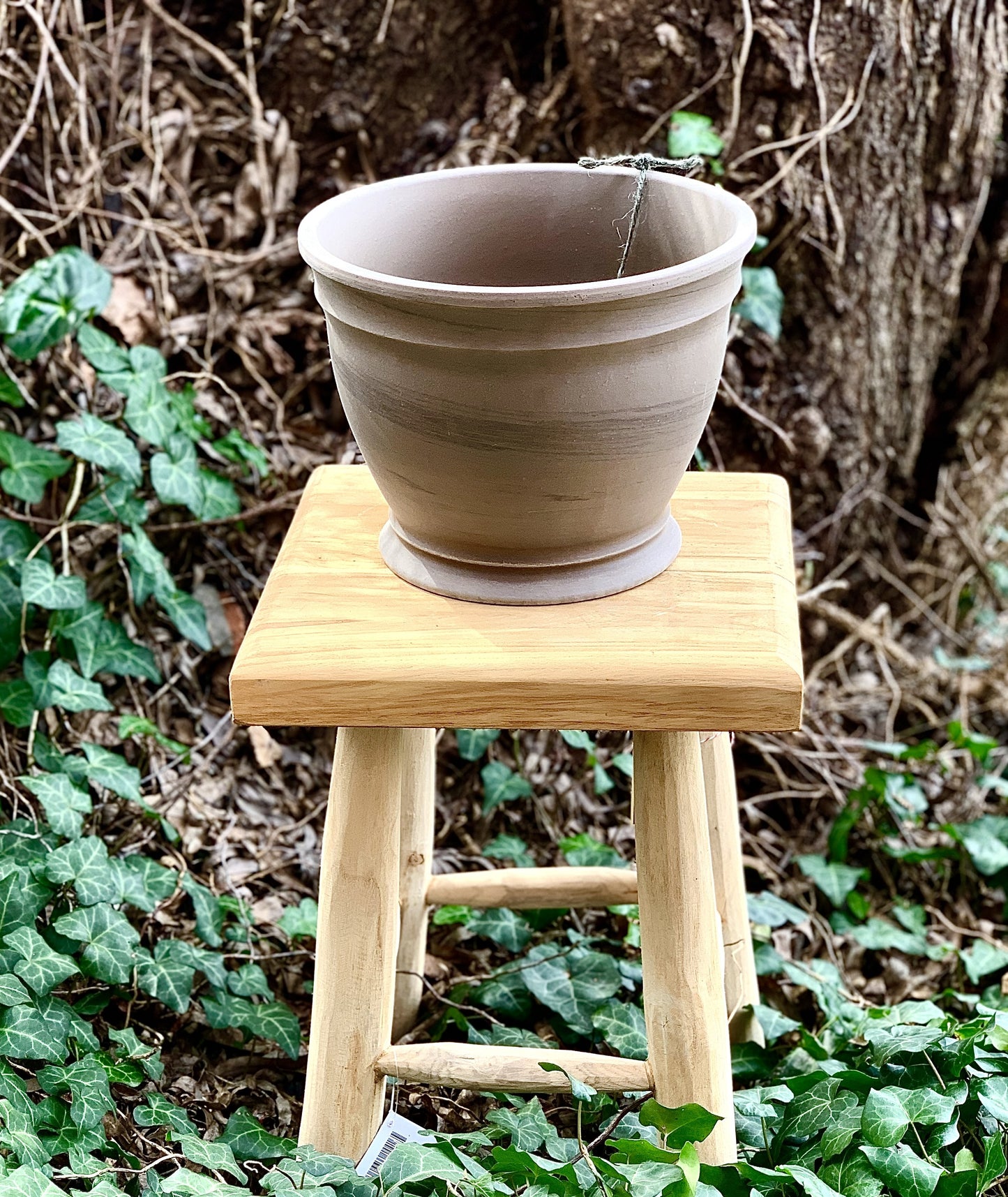 Dark Basalt Clay Parisian Planter