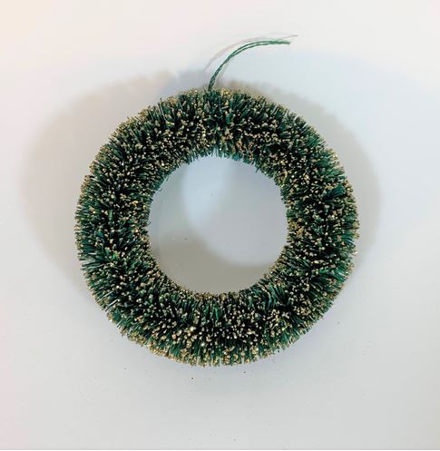 10" Pandan Wreath with glittered gold tips