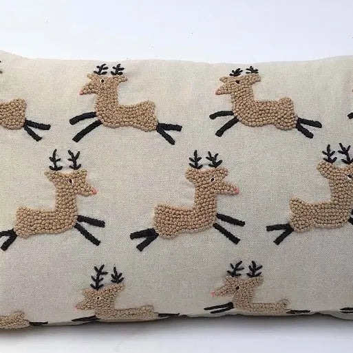 Knotty Reindeer 12 x 20